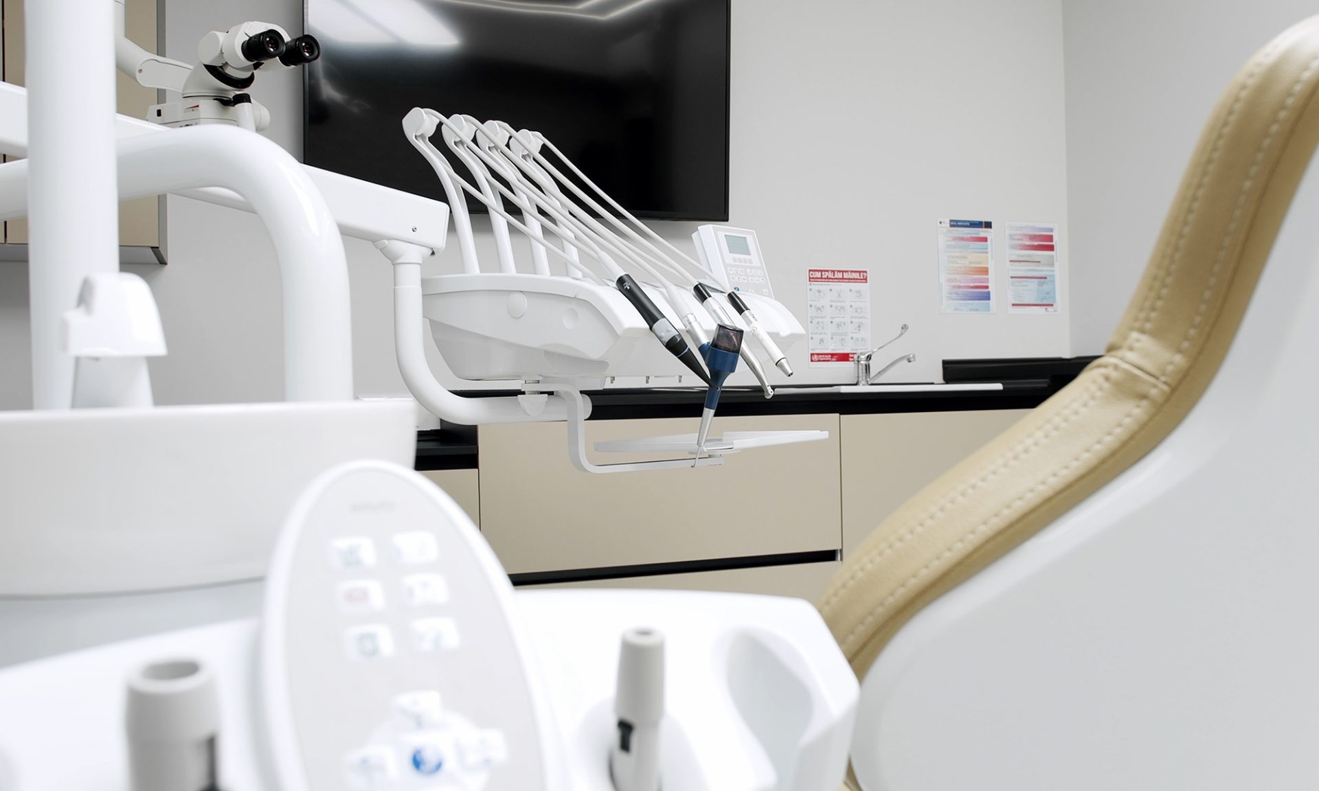 Vyv vs. UV-C: The Future of Antimicrobial Lighting